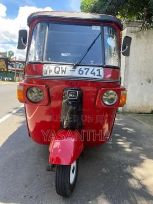 Bajaj 4 Stroke 2010 Three Wheel (Used)