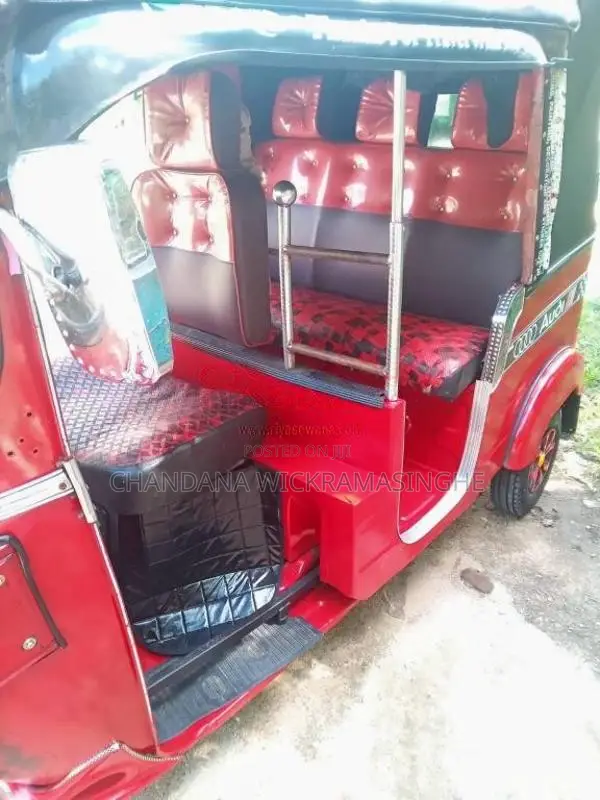 Bajaj 4 Stroke 2011 Three Wheel (Used)