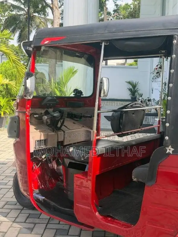 Bajaj RE 4 Stroke 2015 Three Wheel (Used)