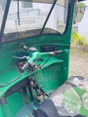 Bajaj 2 Stroke 2006 Three Wheel (Used)