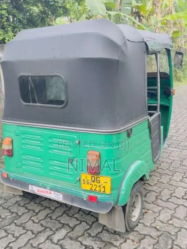Bajaj 2 Stroke 2006 Three Wheel (Used)