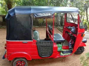 Bajaj 4 Stroke 2007 Three Wheel (Used)