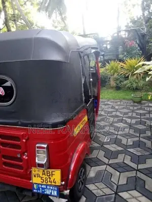 Bajaj RE 2015 Three Wheel (Used)