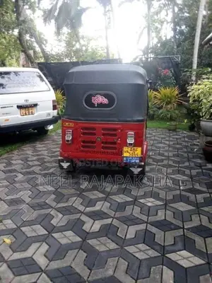 Bajaj RE 2015 Three Wheel (Used)