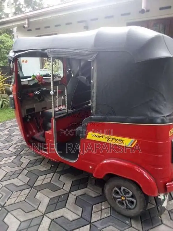 Bajaj RE 2015 Three Wheel (Used)