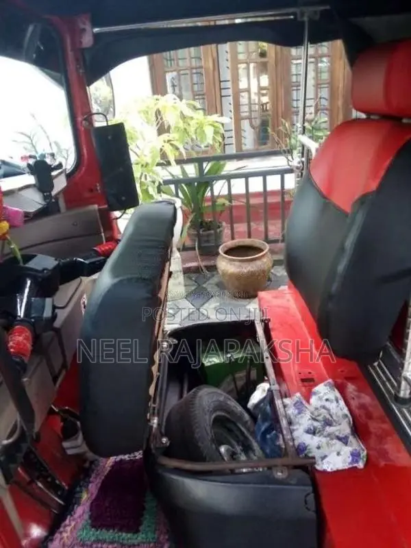 Bajaj RE 2015 Three Wheel (Used)