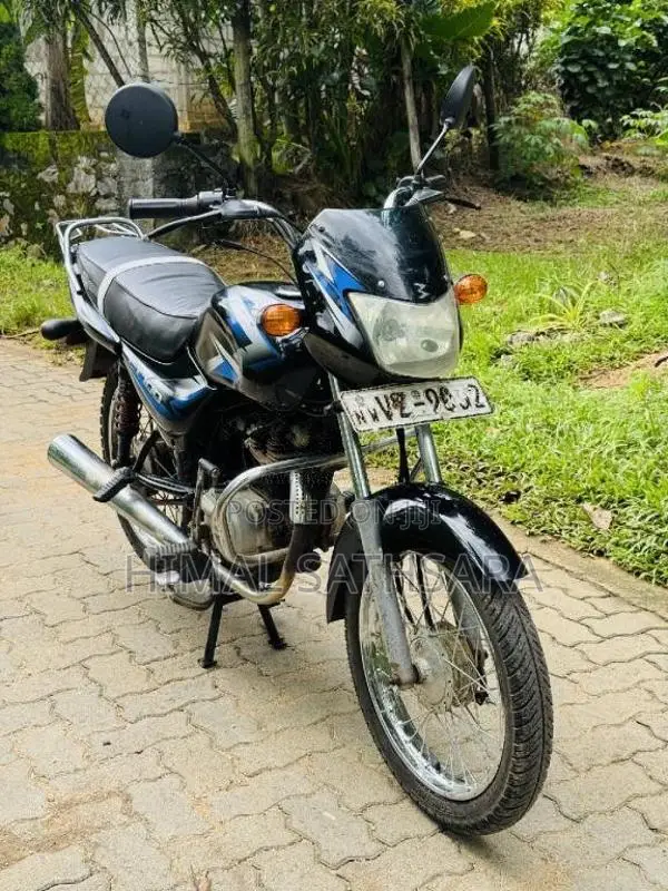 Bajaj CT-100 2010 Motorbike (Used)