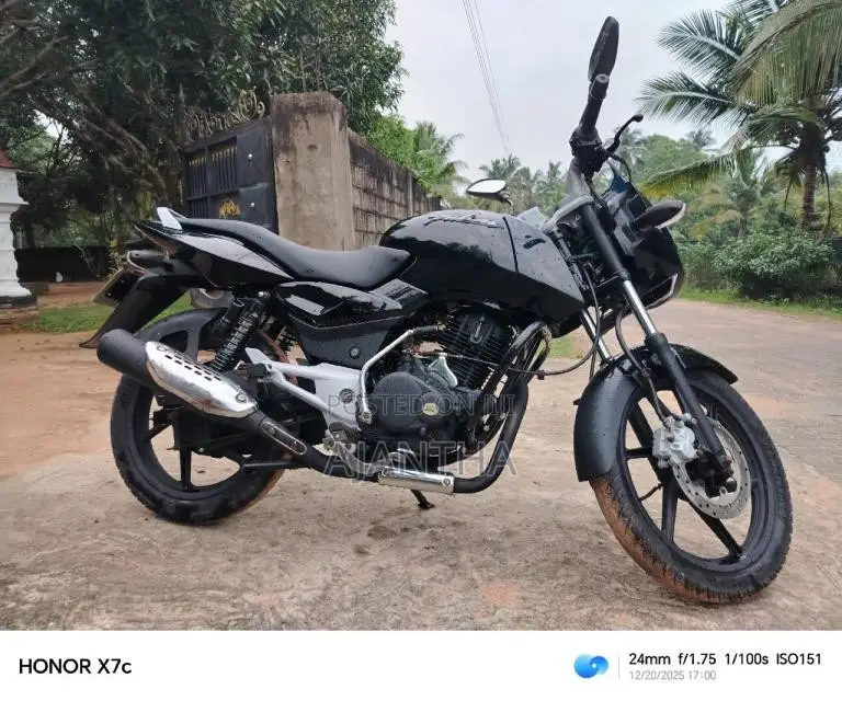Bajaj Pulsar 150 2010 Motorbike (Used)