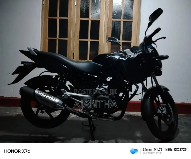 Bajaj Pulsar 150 2010 Motorbike (Used)