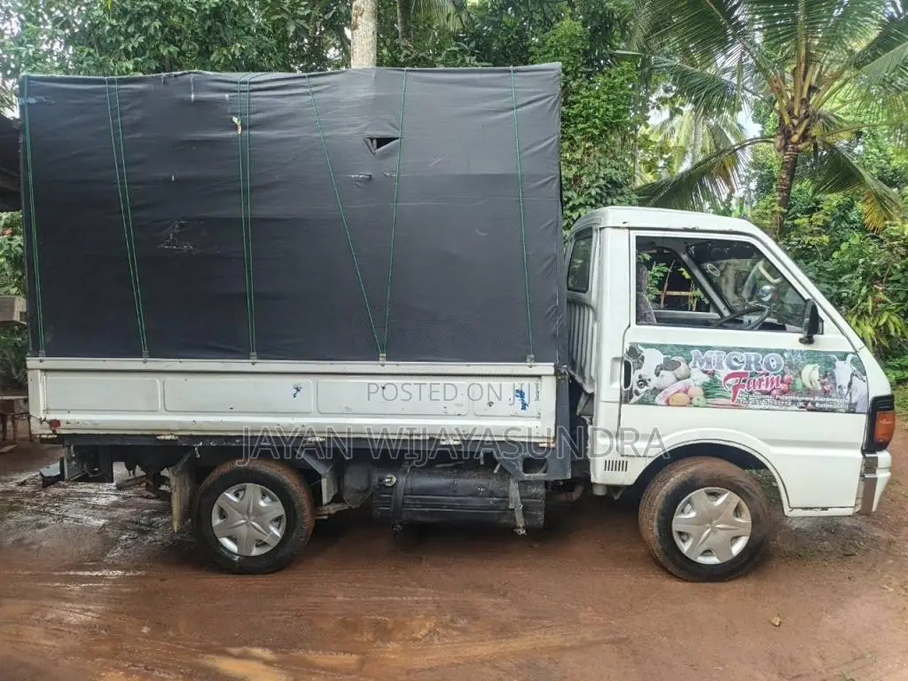Mazda Hiace 1980 Lorry (Used)