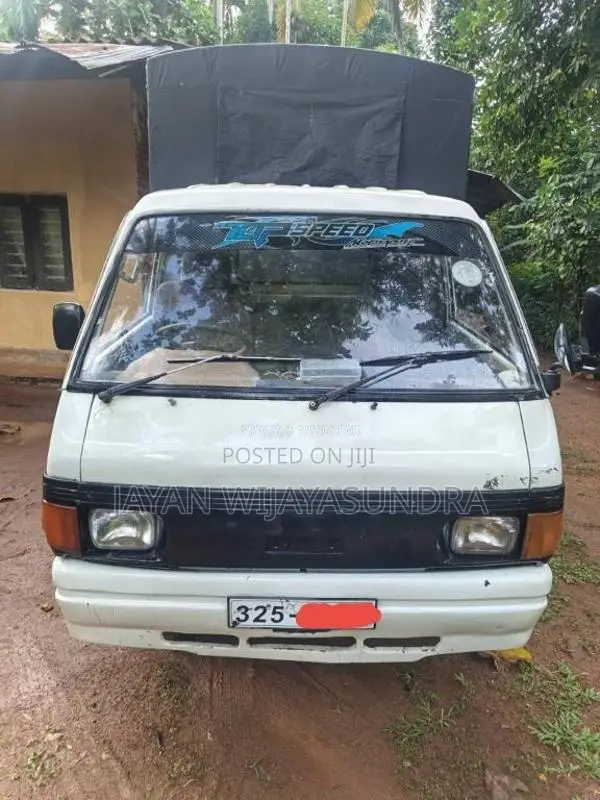 Mazda Hiace 1980 Lorry (Used)