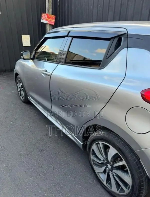 Suzuki Swift Rs 2017 Car (Used)