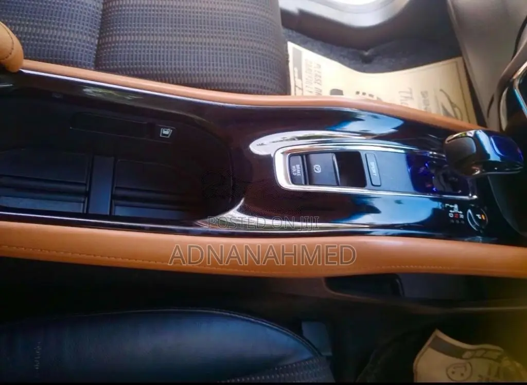 Honda Vezel Orange 2015 SUV (Used)