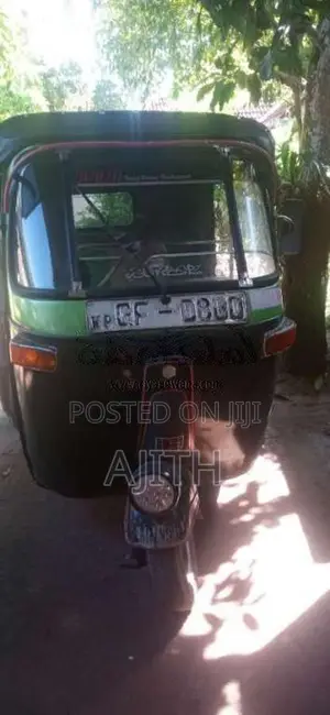 Bajaj Re 2 Stroke 2000 Three Wheel (Used)