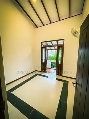 Brand New Luxury House Sale Battaramulla