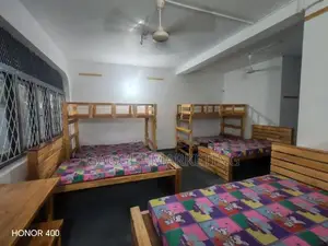 MEN'S SHARING HOSTEL – RATHMALANA