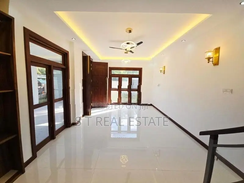 Architecture Designed Luxury 2 Story House For Sale In Pannipitiya