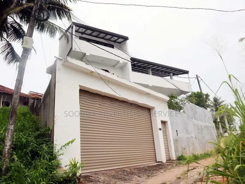 Premium Two-storey House for Sale in Galle - Dangedara
