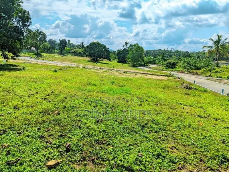 Land plots For sale in Homagama Berukatiya