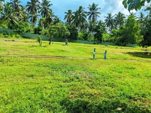 Land plots For sale in Homagama Berukatiya