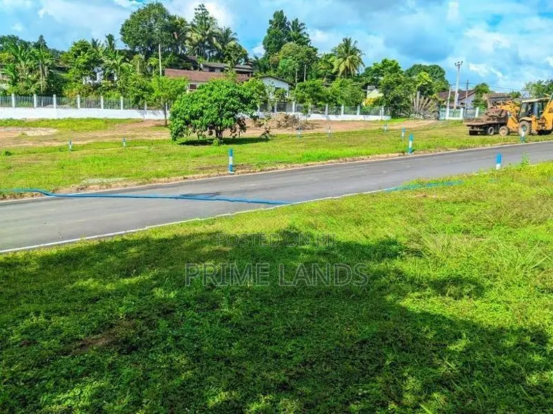 Land plots For sale in Homagama Berukatiya