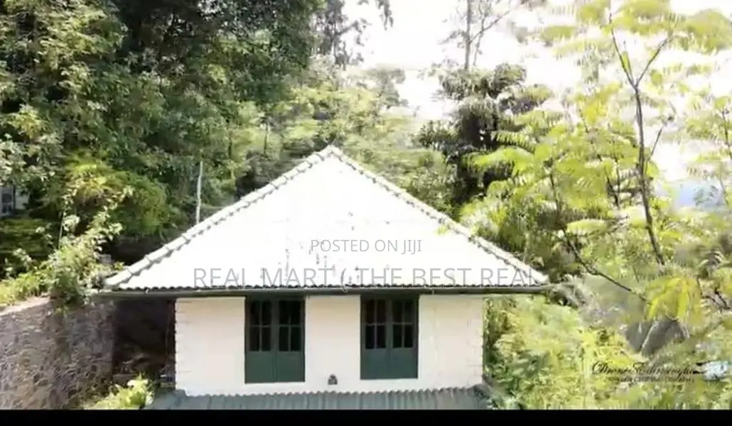 BANDARAWELA : 128P (3500 SQFT) BOUTIQUE HOTEL FOR SALE
