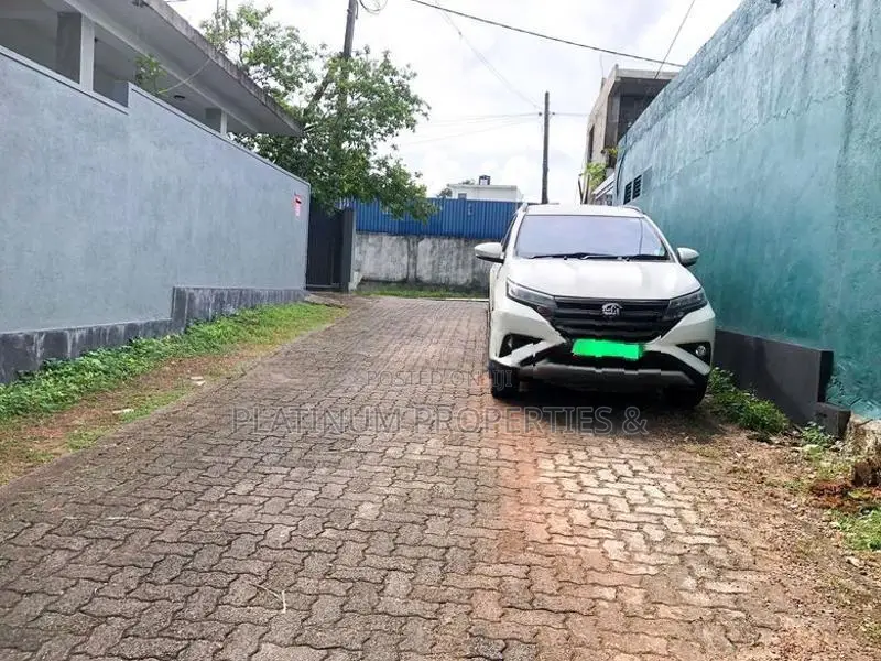 10 & 20 Perches Land For Sale Battaramulla Robert Gunawardena Mw.