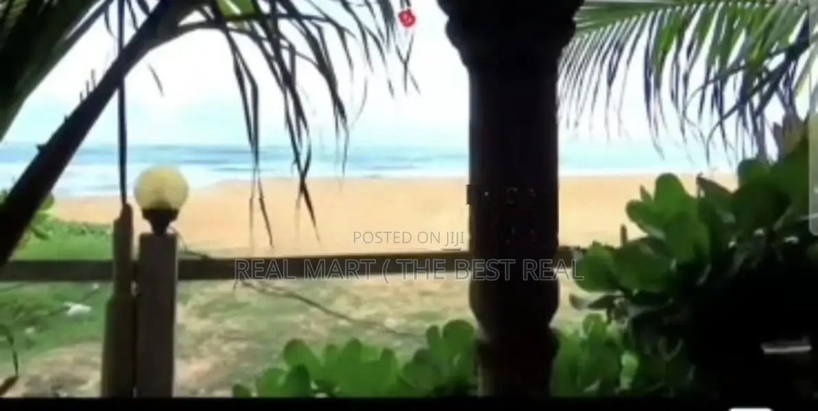 MOUNT LAVINIA : 5 BEDROOMS (15 PERCH) BEACH HOTEL FOR SALE