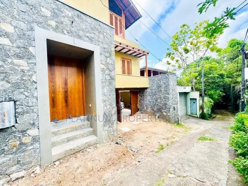 17P B/New Architect Designed Super Luxury House For Sale In Nugegoda