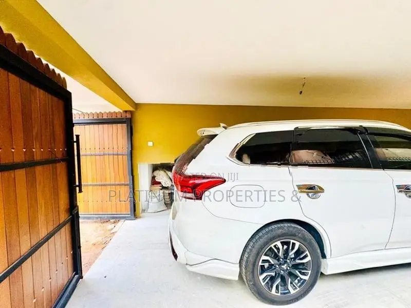 17P B/New Architect Designed Super Luxury House For Sale In Nugegoda