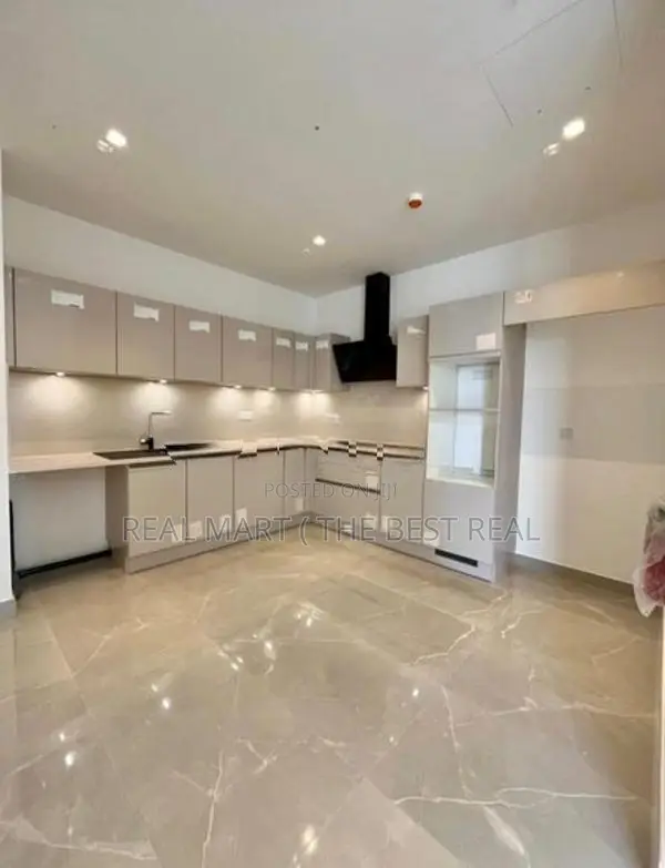 COLOMBO 03 : 2-BR (1,100 SQFT) LUXURY APARTMENT FOR SALE IN KOLLUPITIY