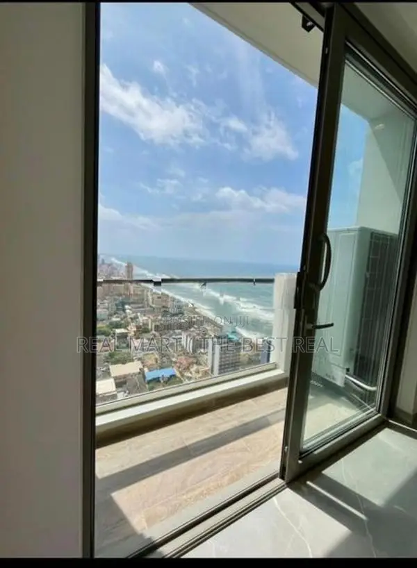 COLOMBO 03 : 2-BR (1,200 SQFT) LUXURY APARTMENT FOR SALE IN KOLLUPITIY