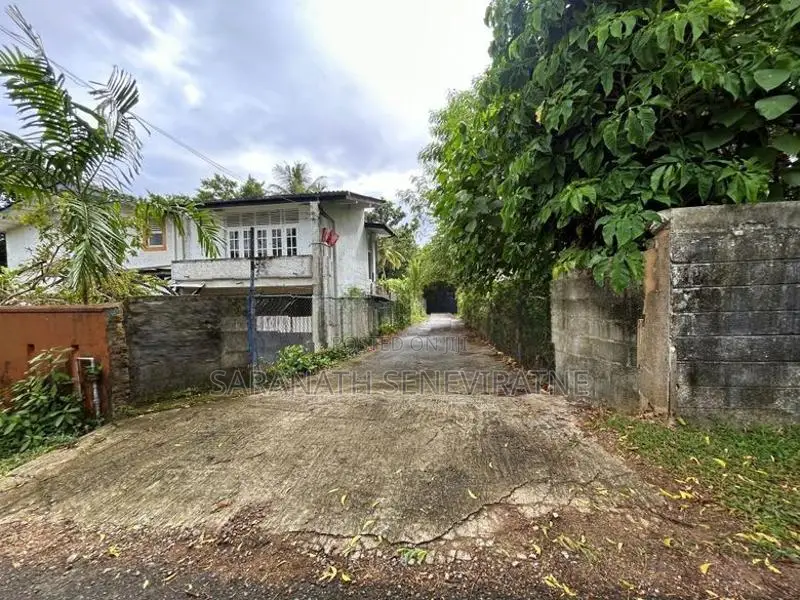 Land in a Prime Location Talawathugoda
