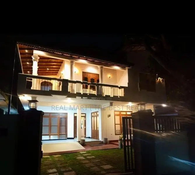 JA-ELA : 5-BR (14P) 2-STOREY HOUSE FOR SALE