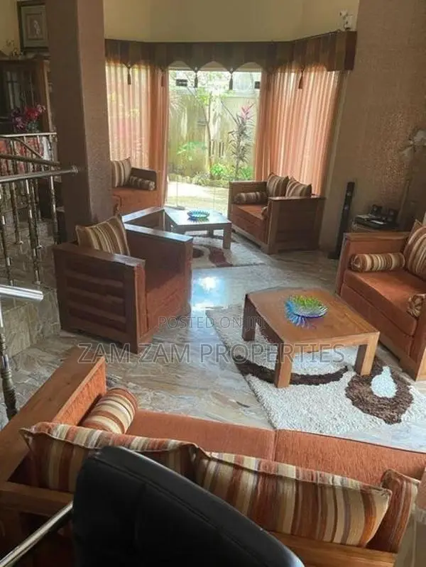 Luxury House For Sale in Park Road Dehiwala
