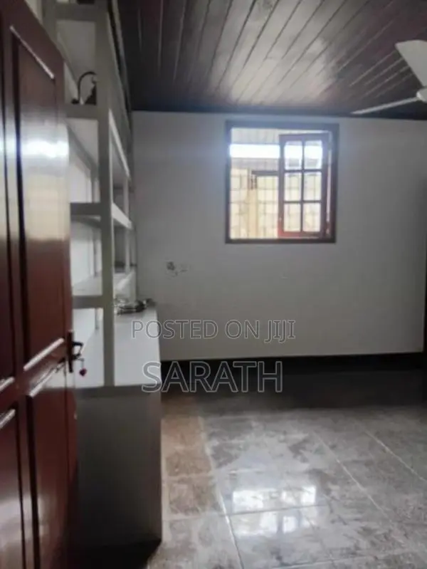 Luxury House sale - With Pool