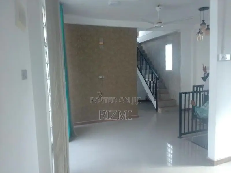 brand new 2 unit 4BR house for sale in dehiwala Robert road