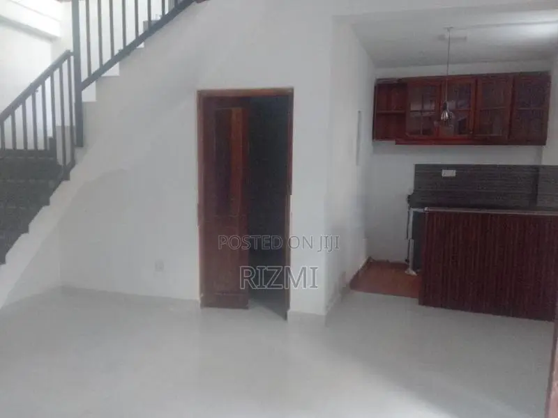 brand new 2 unit 4BR house for sale in dehiwala Robert road