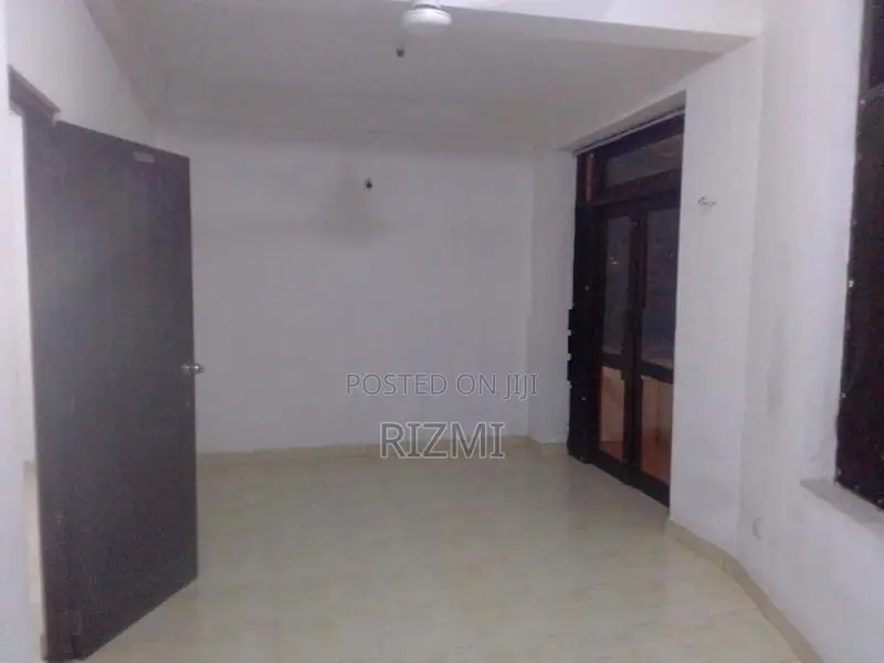 first floor 2BR house for rent in dehiwala quarry road