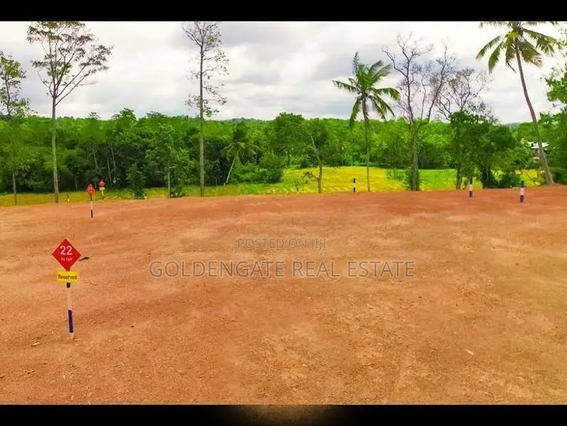 Matara කැකනදුරින් පදිංචියට සුදුසු බිම්කොටසක් විකිණීමට