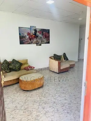 63perch land with 2Houses for sale in miriswatta katana