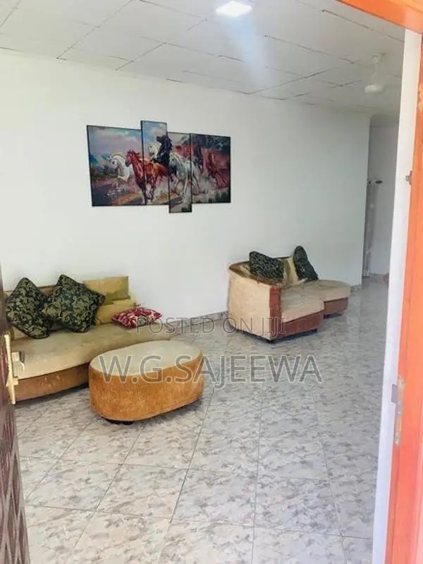 63perch land with 2Houses for sale in miriswatta katana
