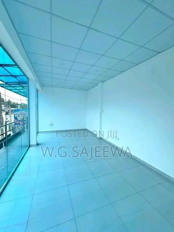 Main road facing Commercial Building for rent in Negombo - Colombo