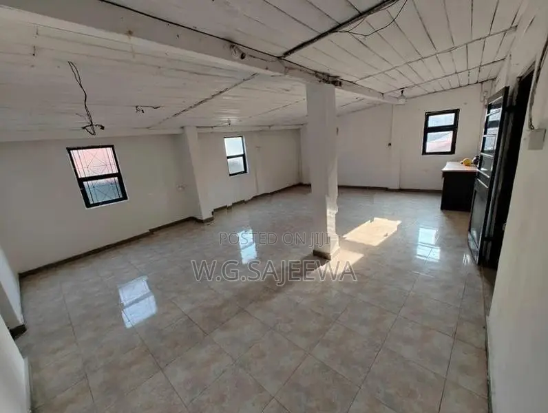 Commercial Building for rent in Negombo Town