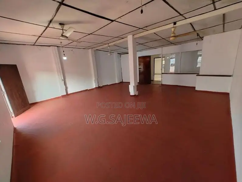 Commercial Building for rent in Negombo Town