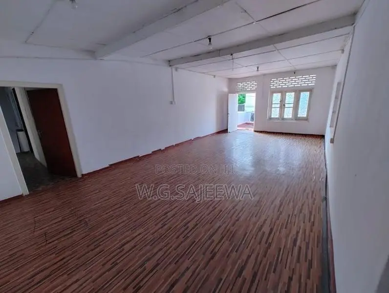 Commercial Building for rent in Negombo Town