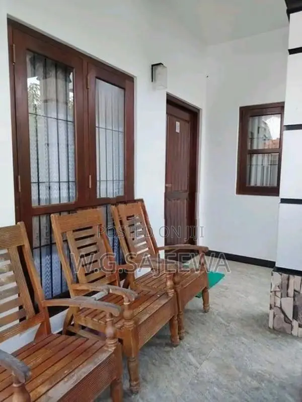 2 Storey complete house sale in Negombo - Sarasi Land