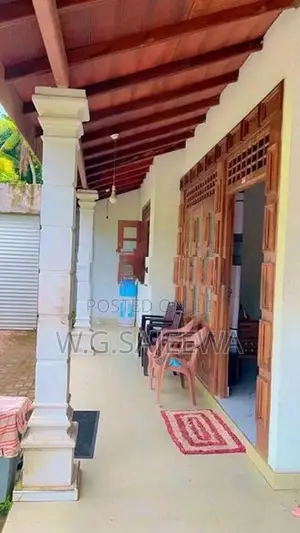 8.95 Perch with House sale in Ganemulla Town