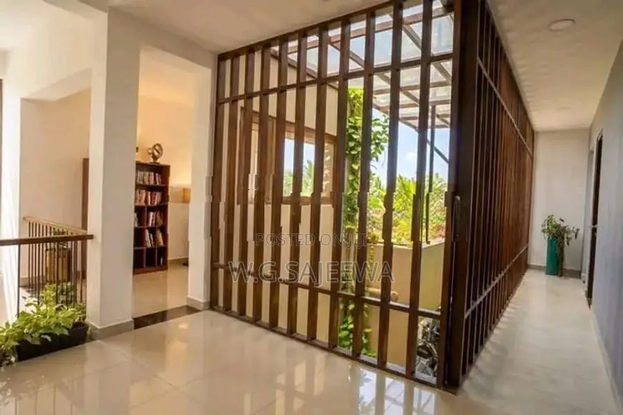 House, Villa, Hotel for rent in Katunayake