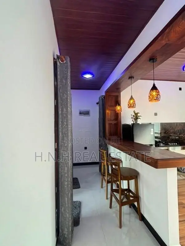 Brandnew Upstair house for rent in rajagiriya